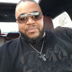 Meet your Posher, Victor